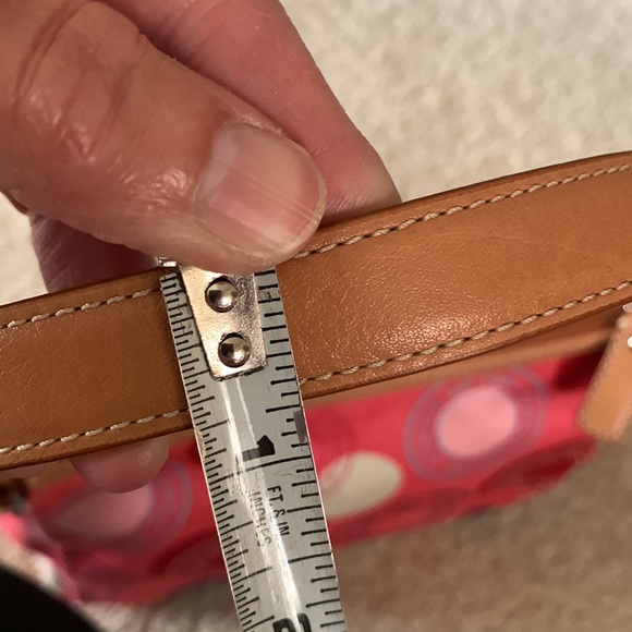 Coach Passport Pink Satin Scarf Print Bag, Pleated Front & Leather handles NWOT - Picture 14 of 16